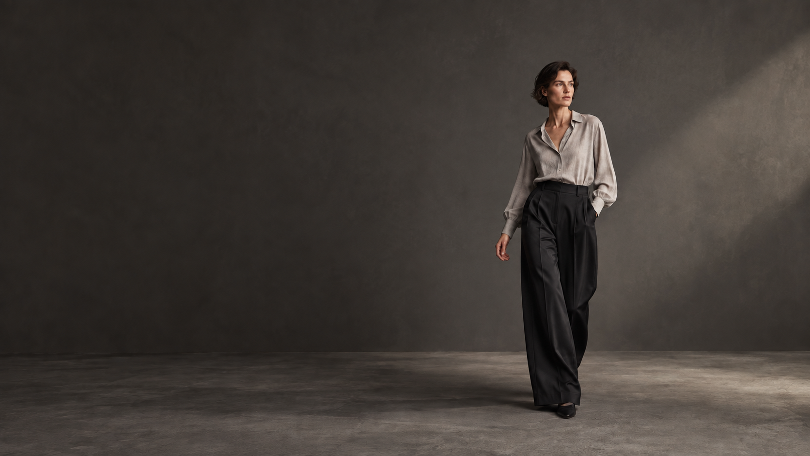 Refined contemporary womenswear in fine woven fabrics